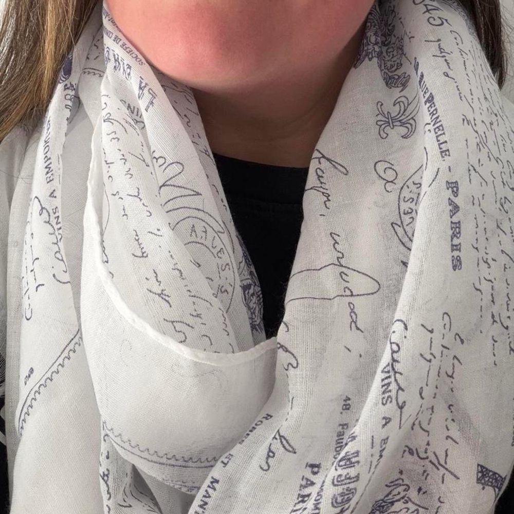 Light Script-Print Scarf in White and Lavender